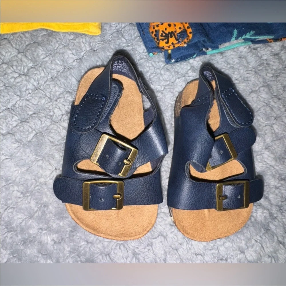 Baby Gap Boys 0-3M Clothing & Sandal Bundle 5 Piece Set